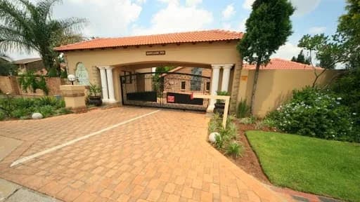Le Cozmo Guesthouse in Alberton