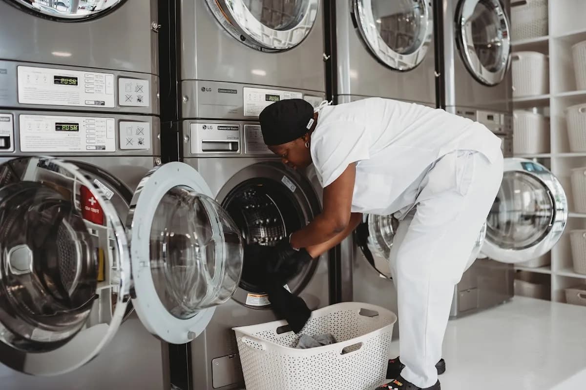Skoon™ Laundromats - Portside in Camps Bay