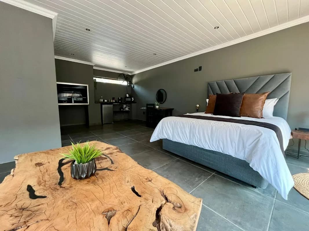 OR Tambo Guest Retreat in Boksburg CBD