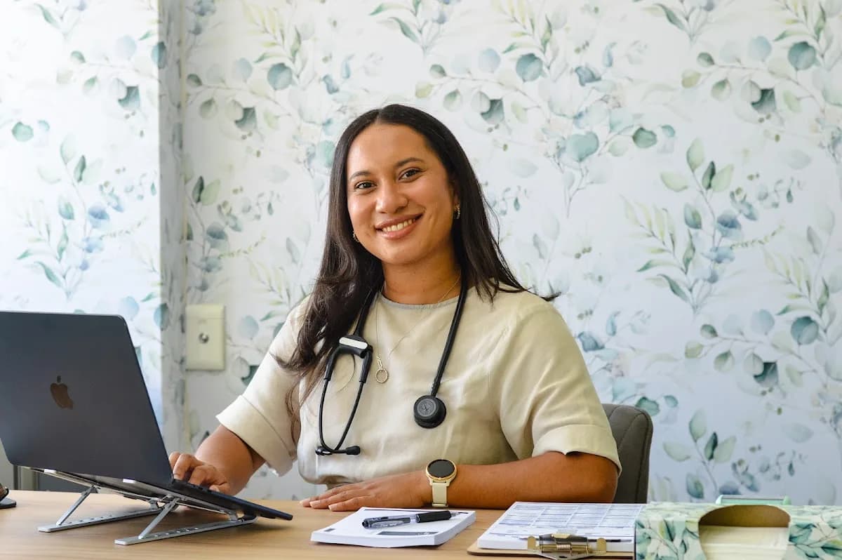 Cape Town Med: Dr Laylah Fayker Sea Point in Sea Point