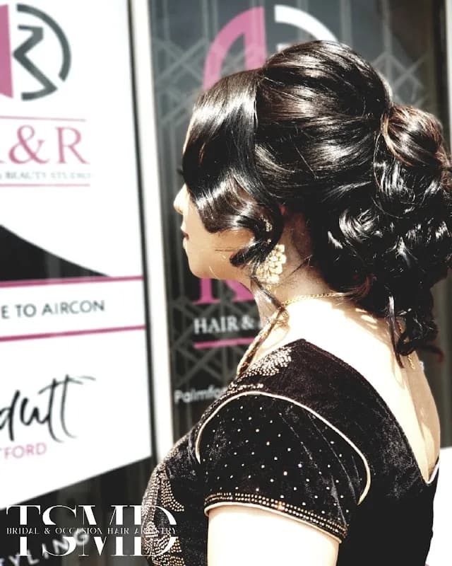 K &R Hair & Beauty Salon in Phoenix