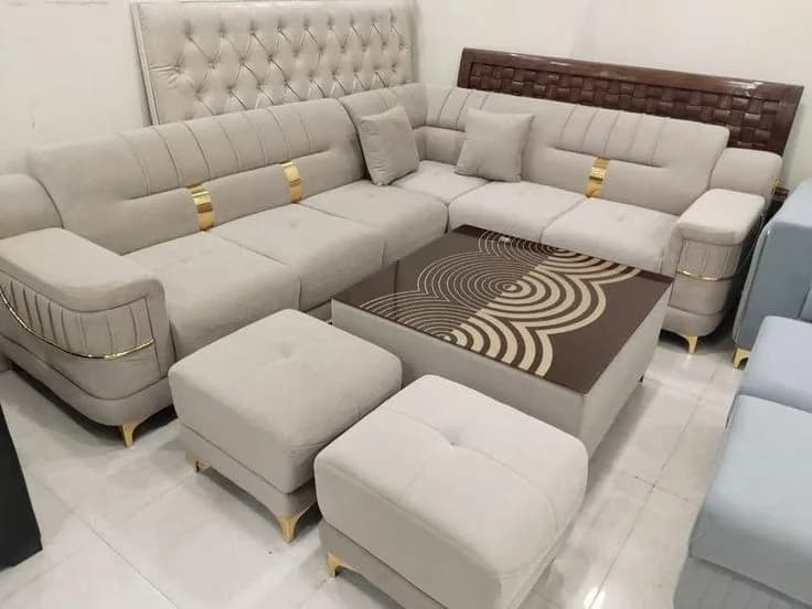 Ariwa furniture in Isolo