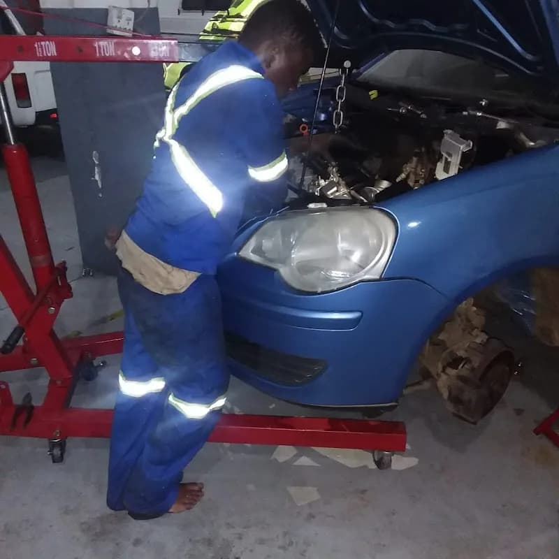 Bongane Mobile Mechanic in Sunnyside