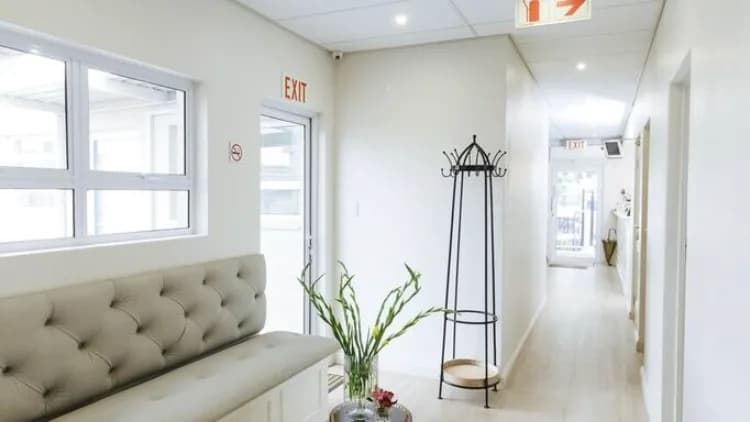 LINKSFIELD DERMATOLOGIST Dr Ayesha Omar in Edenvale