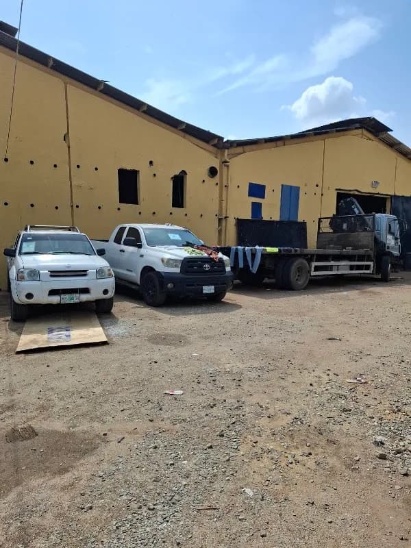 Dopemo Yard Strabic Construction in Idimu