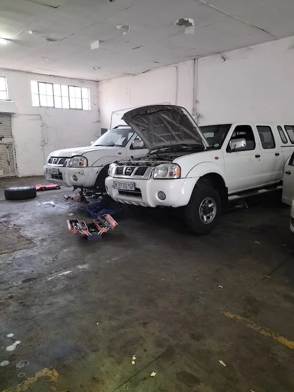 Dolphin Innovation car repair in Silverton