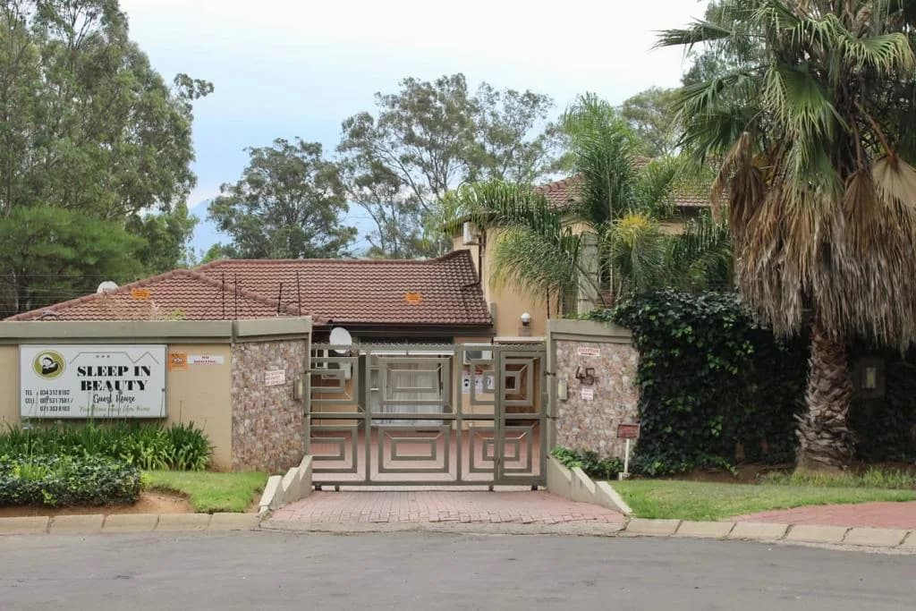 Sleep In Beauty Guest House in Newcastle CBD