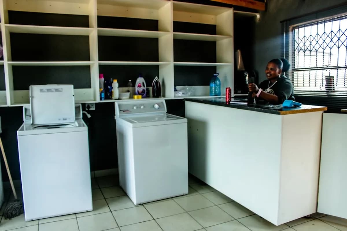 Reahlatswa Luandry & Car Wash in Seshego