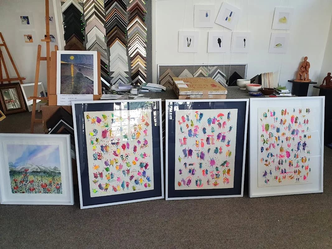CVD Framers and Art Gallery in Vincent