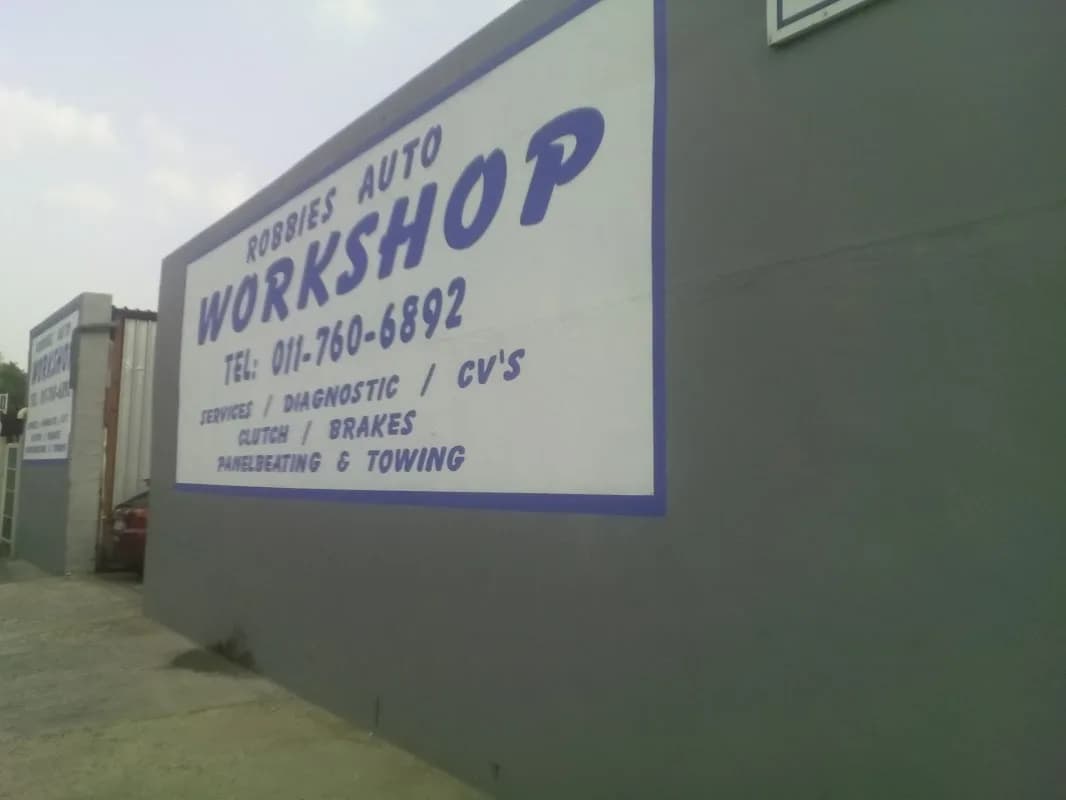 Robbies Auto Repairs in Dobsonville