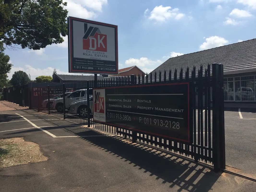 de KLERK'S Estate Agents & Auctioneers in Parkrand