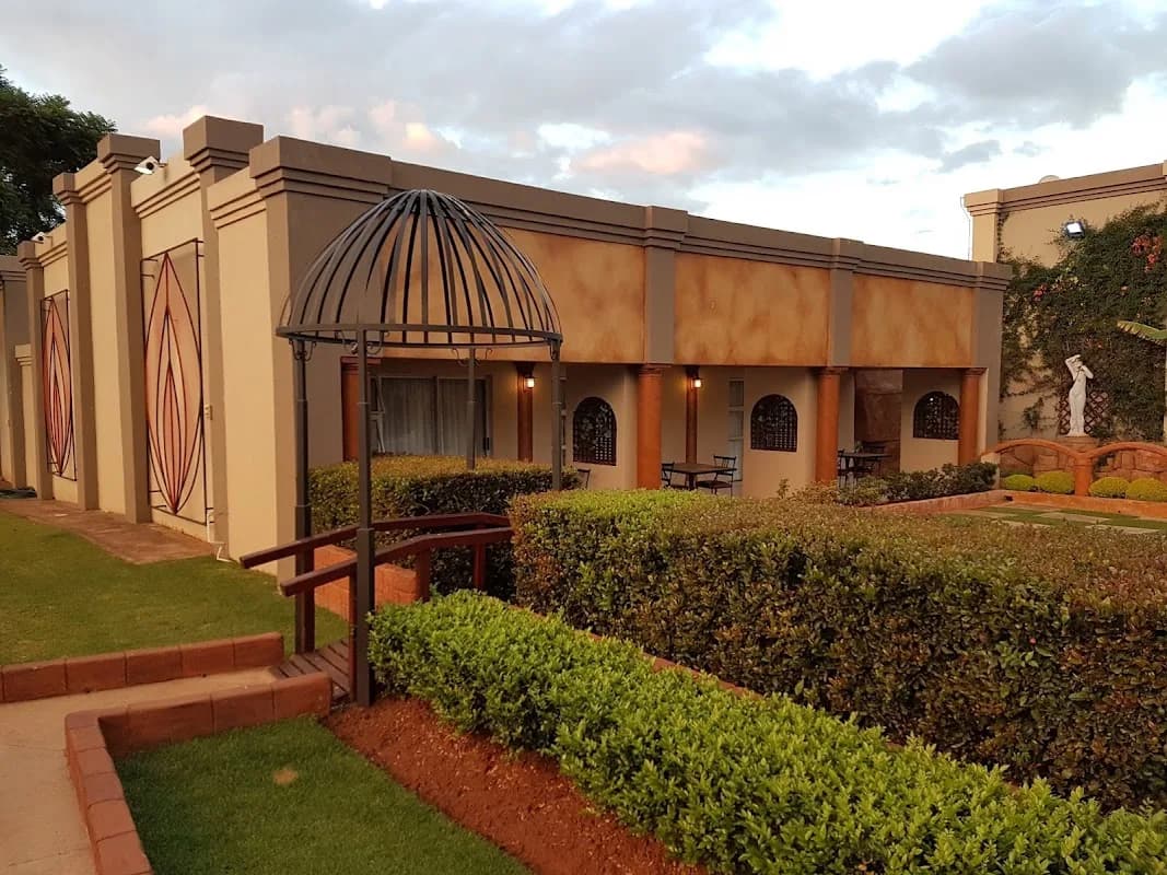 Homestay Travel Guest House in Roodepoort