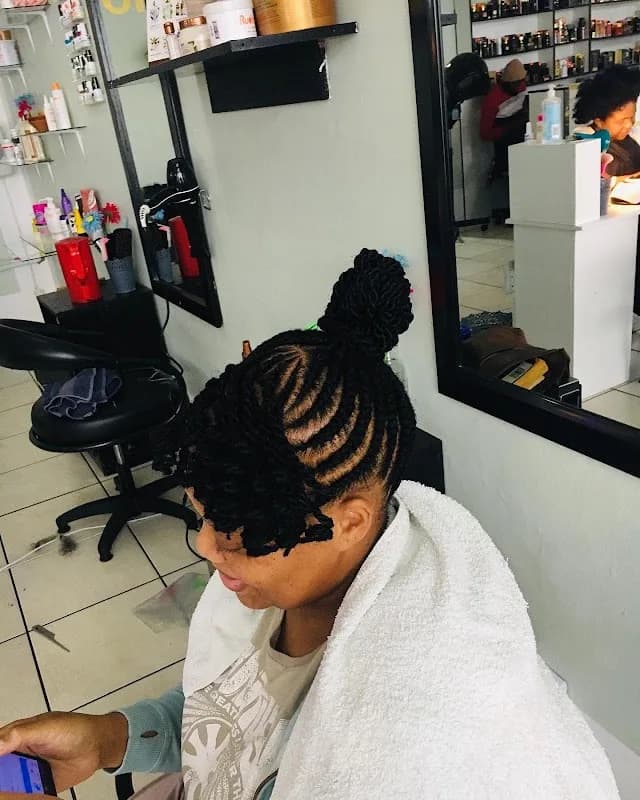 Revive Sparlon Natural Hair Care, Spa Treatments, Body Massages & Nails in Vincent