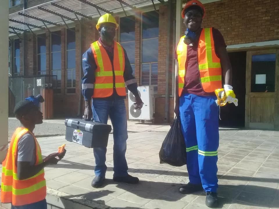 CR Plumbers & Electricians-Garsfontein in Faerie Glen