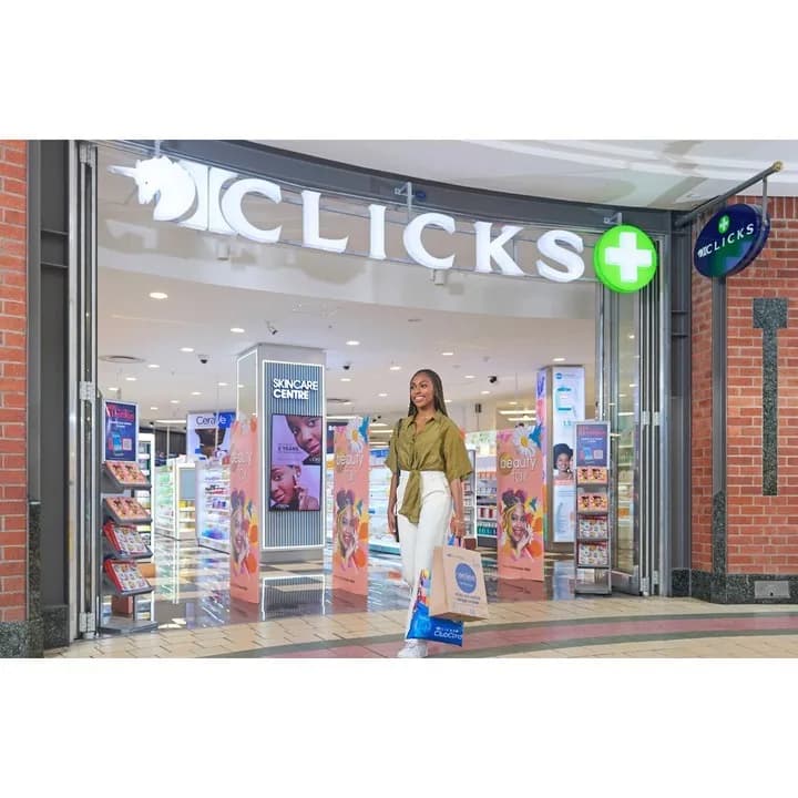 Clicks Pharmacy Diamond Pavillion in Diamond Pavilion