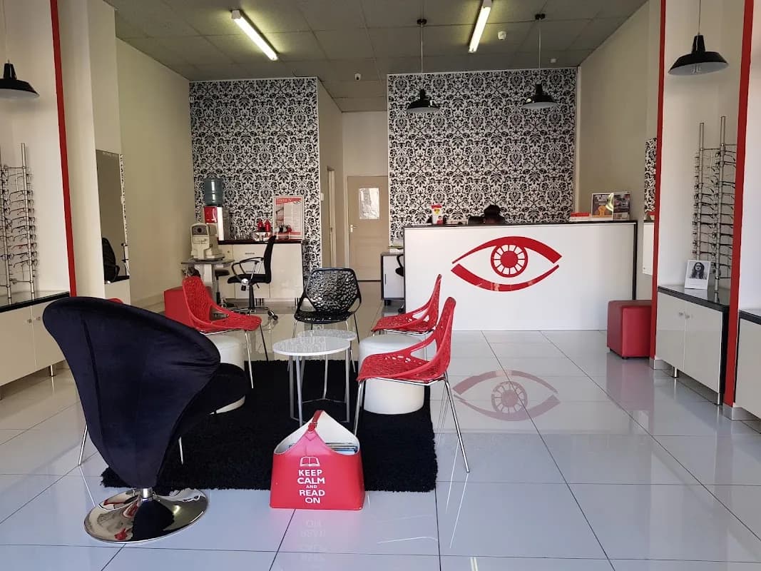 Tsietsi N OPTOMETRIST in Pretoria CBD