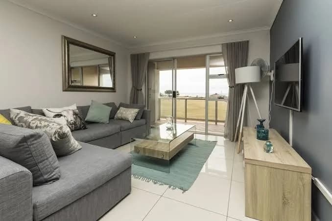 Modern Seaview Apartment in Summerstrand