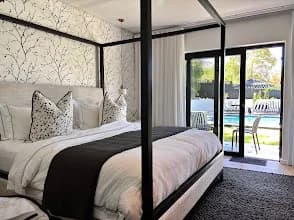 Coco Queen in Paarl CBD