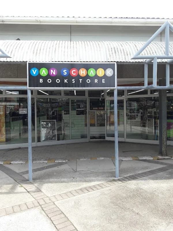 Van Schaik Bookstore Summerstrand Port Elizabeth/Gqeberha in Humewood