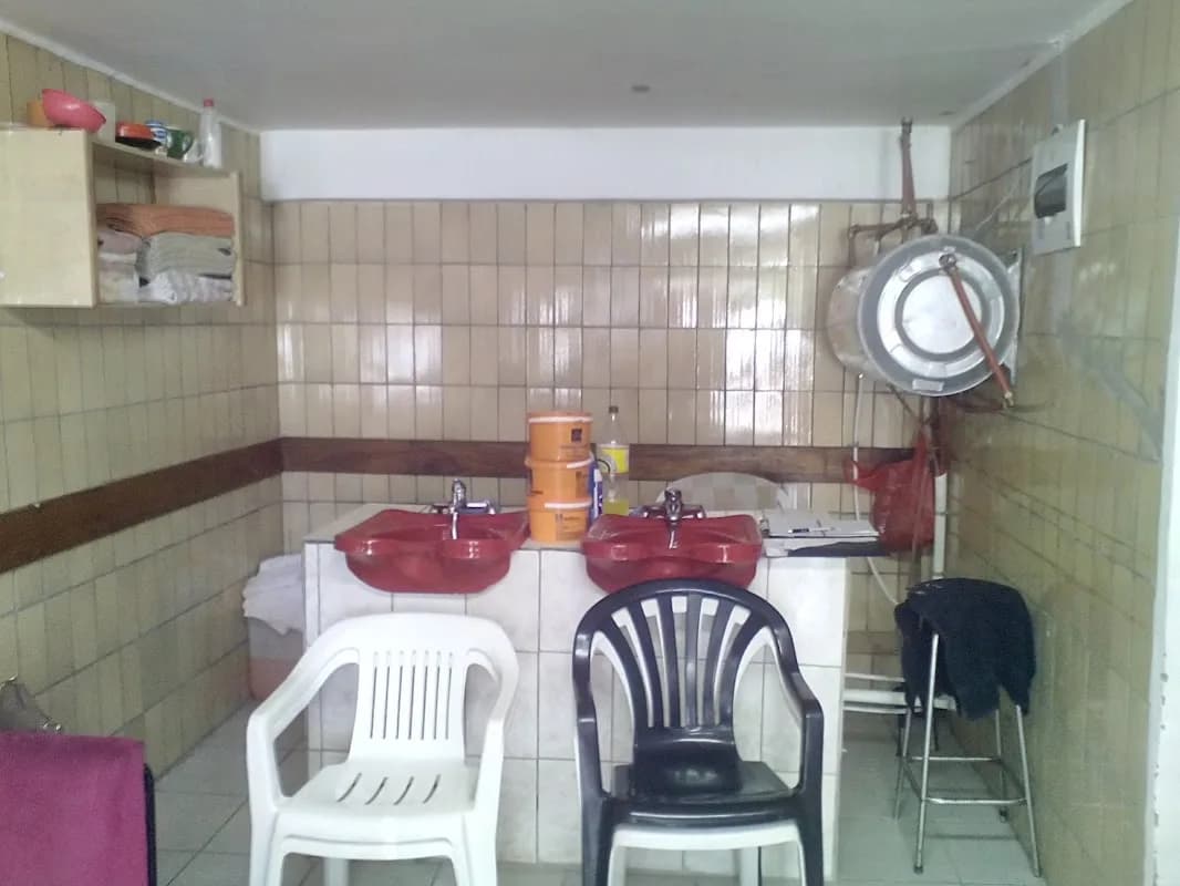 Royal Beauty Hair Salon in Uitenhage