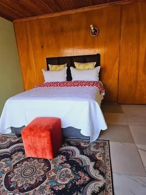 Golden Gate Guesthouse Mafikeng in Mahikeng CBD