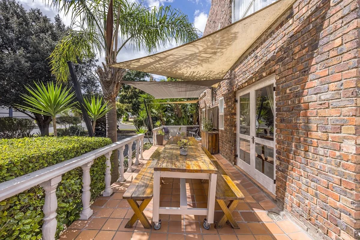 Plattekloof Premium Lodge in Parow