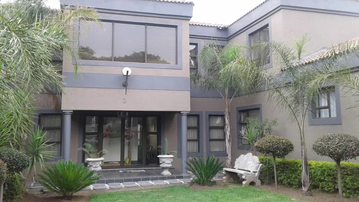 Newcastle Pleasure Guest House in Newcastle CBD