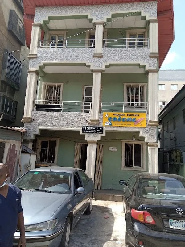 R&A Dental Clinic in Broad Street