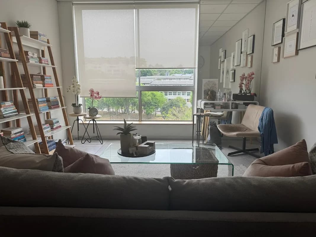Leslie Faria Mendes - The Ordinary Therapist in Illovo