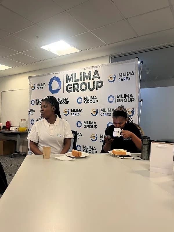 Mlima Group in Langa