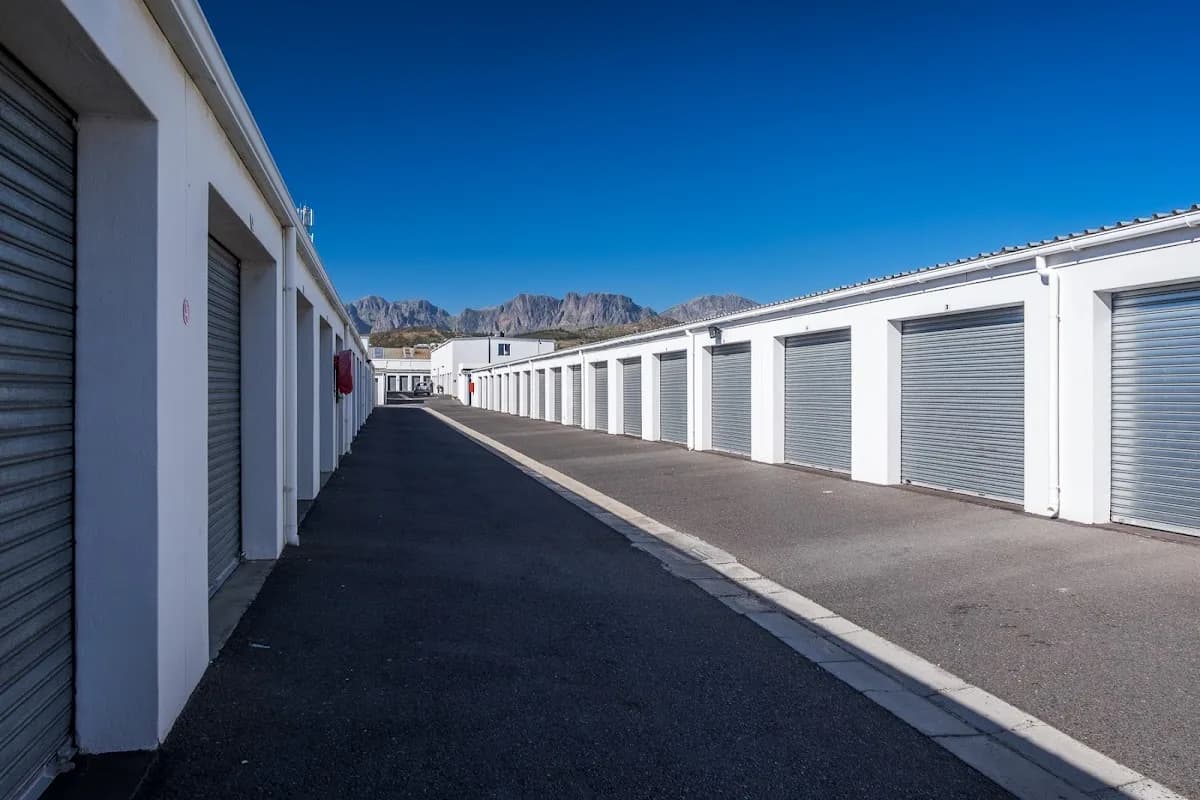 Stor-Age Self Storage Strand in Strand