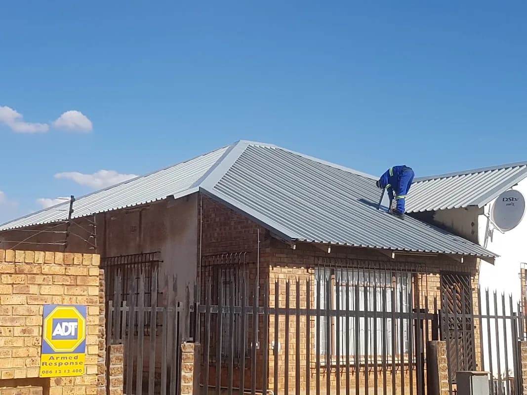 JML Roofing in Parkrand