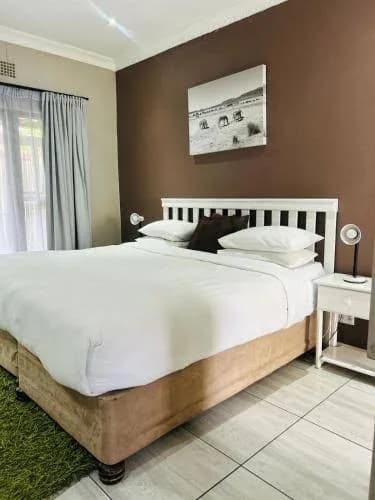 ZQ GUESTHOUSE in Mthatha CBD