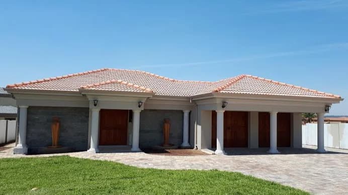 Building Plans - Leon de Kock in Kempton Park