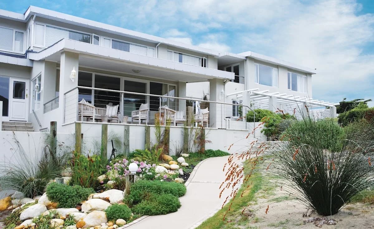 Leisure Isle Lodge in Knysna CBD