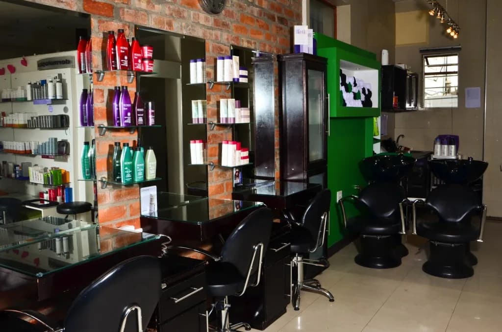 Natural Image hair and Beauty salon in City Bowl