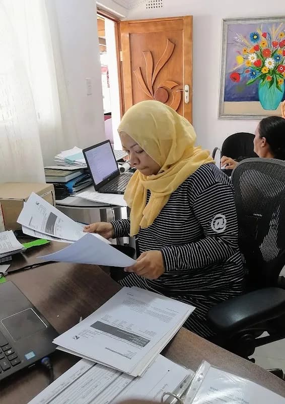 Wardah Davids Accounting Services (Pty) Ltd in Gugulethu