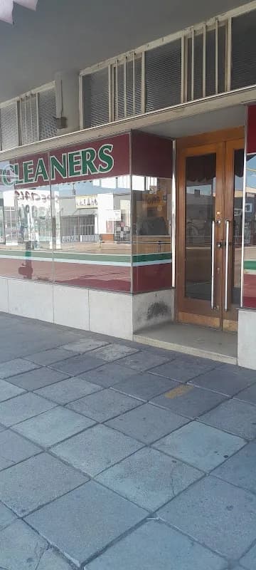 Ultra 1 Dry Cleaners in Flora Park