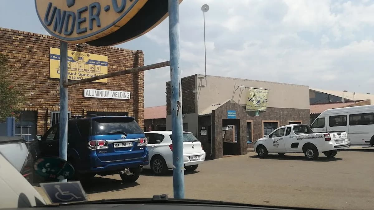 DEGRAAF UNDER CAR WITBANK in Del Judor