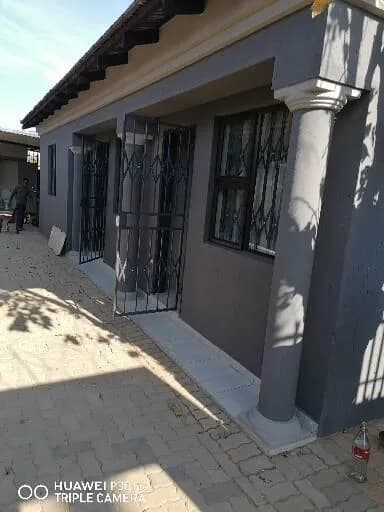 Tembe Guesthouse in Mamelodi