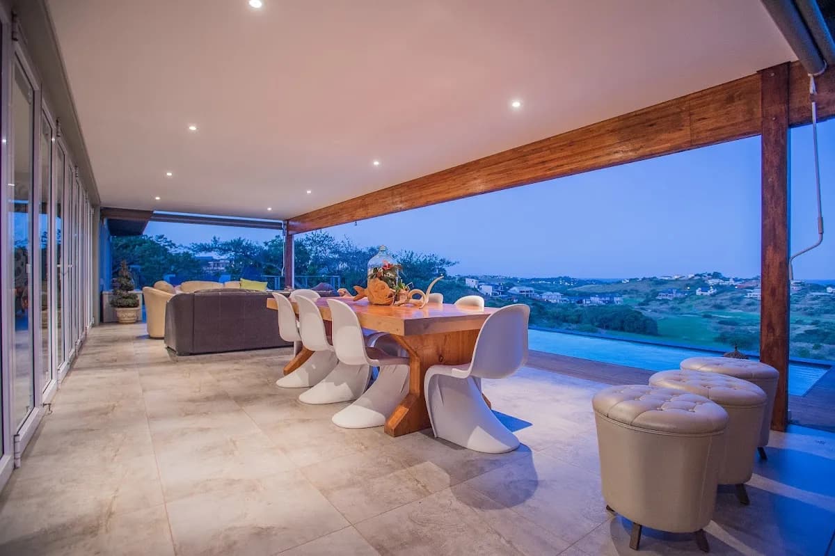 LUXURY COASTAL ESCAPES in Salt Rock