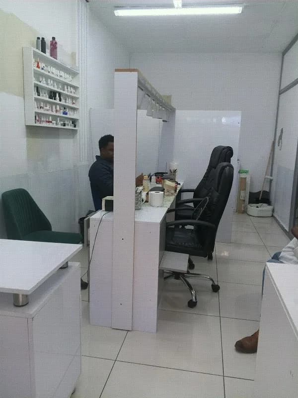 K NAILS $ BEAUTY SPOT in Vincent