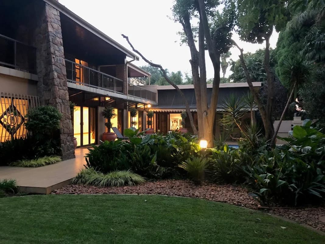 27A on Angus in Bedfordview