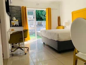 Ouklip Place Hotels in Ruimsig