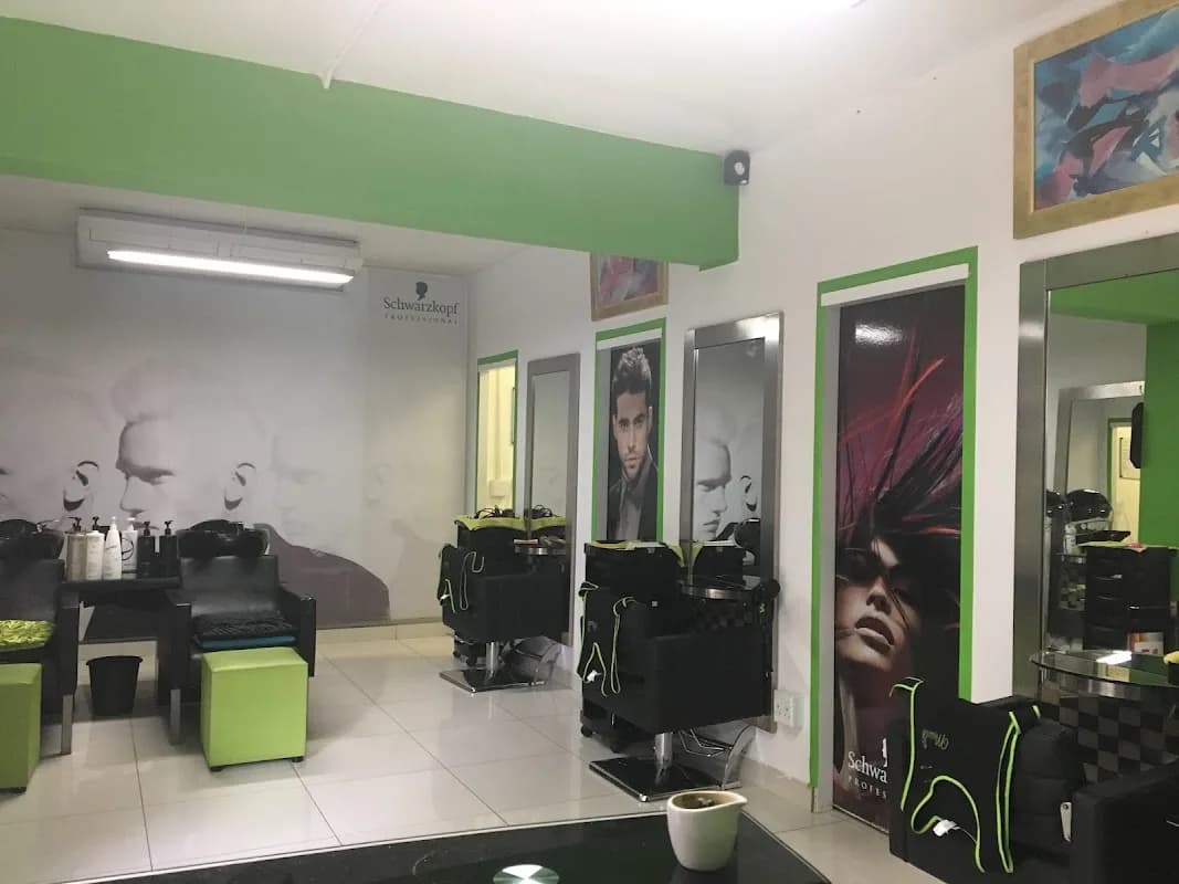MOSADIE HAIR AND BEAUTY BAR - 13 REGENT ROAD in Clifton