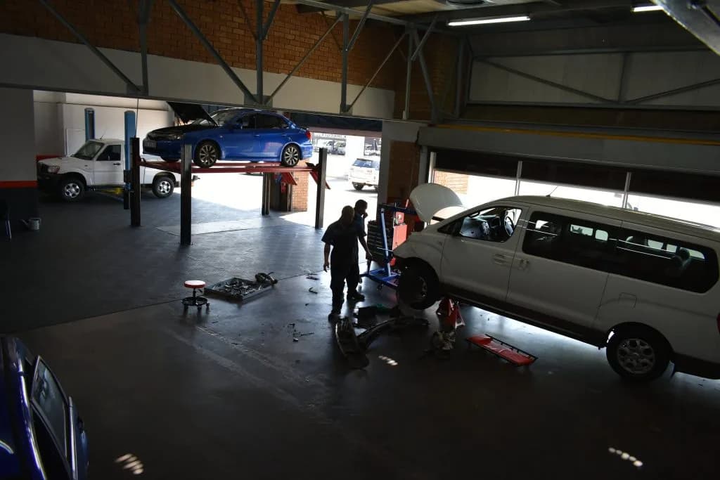 Gearhead Garage in Highveld