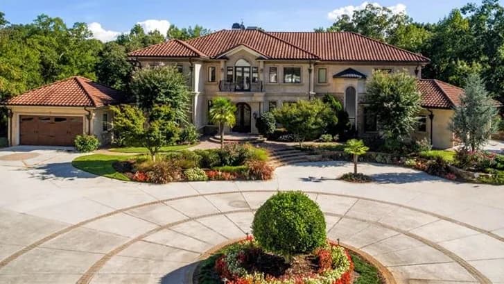 Real Estate by VEda Wood Realtor Broker at REMAX Around Atlanta in Sandy Springs / North