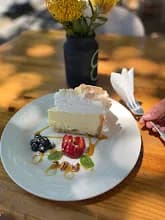 Avignon House & Café in Worcester CBD