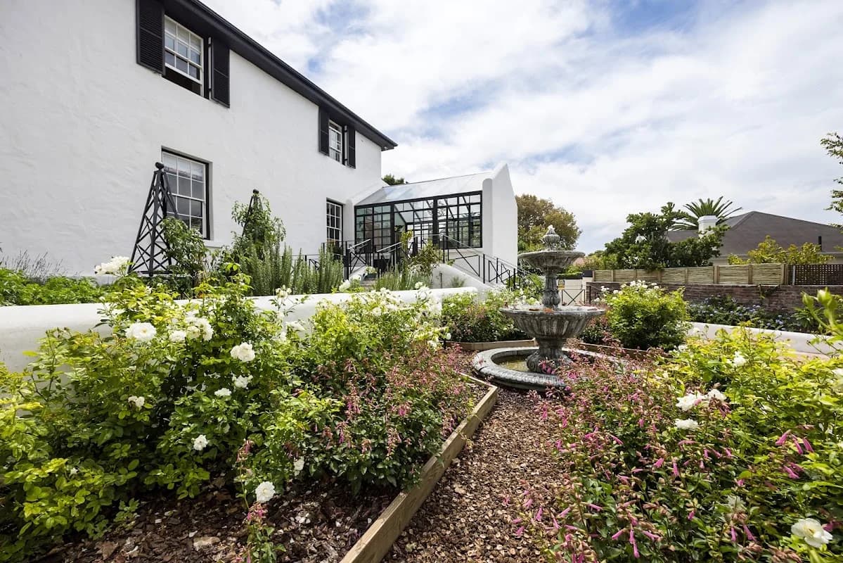 Ivydene Farmhouse in Rondebosch