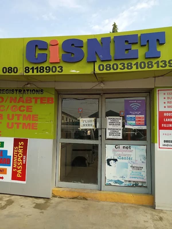Cisnet Cyber Cafe in Isolo